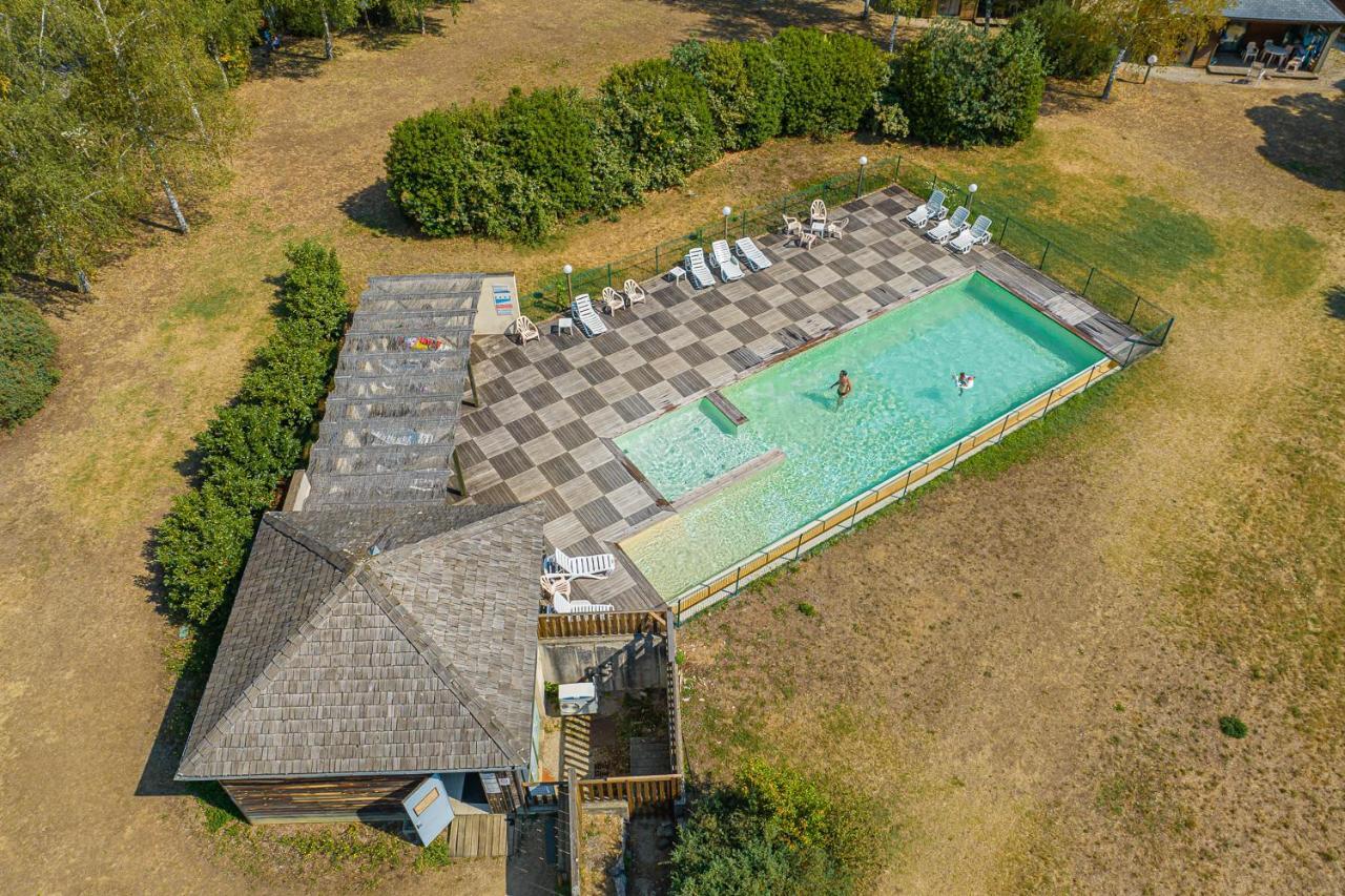 Les Chalets De Booz Saint-Germain-du-Teil Exteriér fotografie